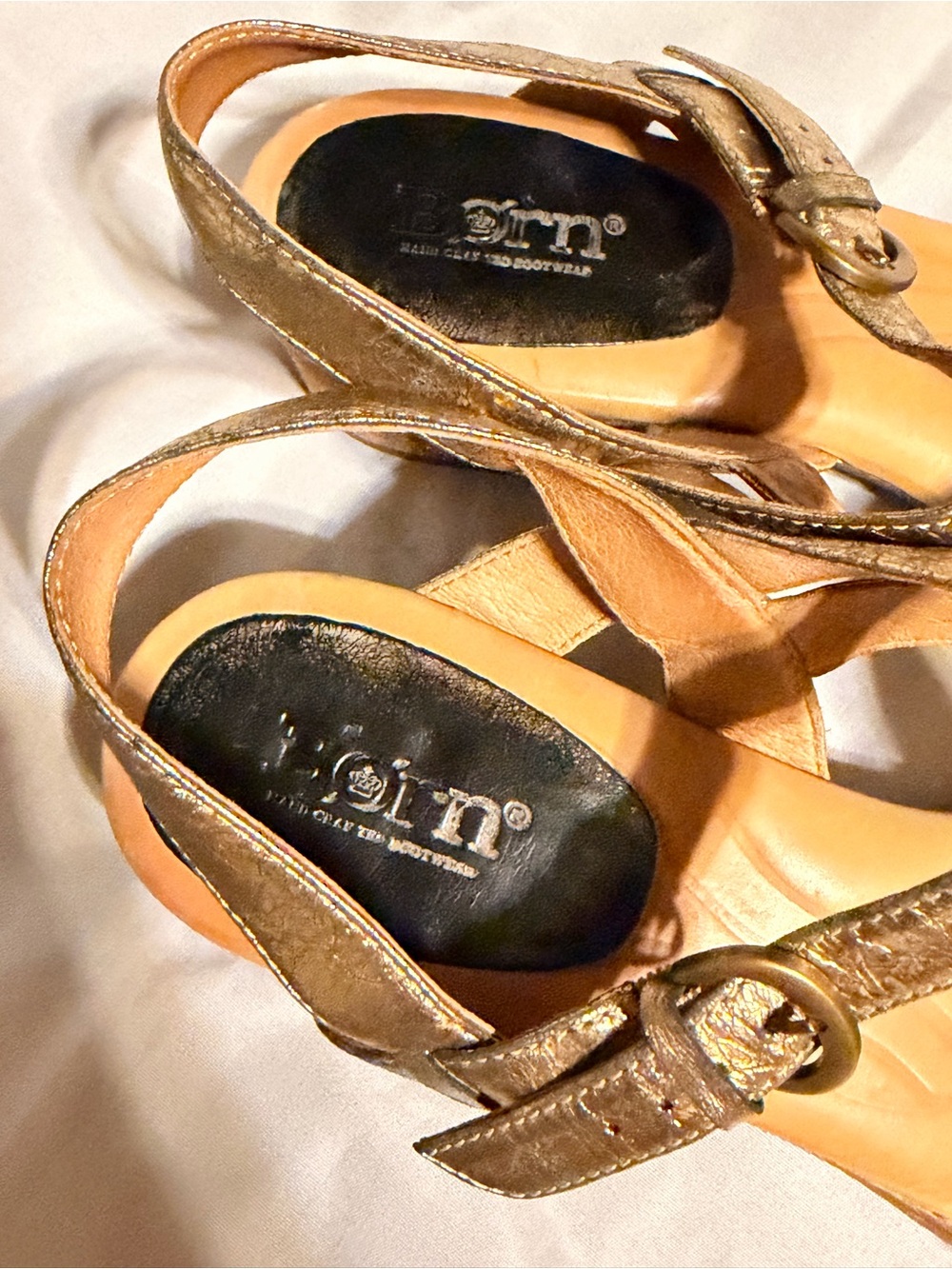 Born Gold Metallic Leather Comfort Sandals Block‎ Heel Adjustable Buckle 10M - Picture 6 of 10